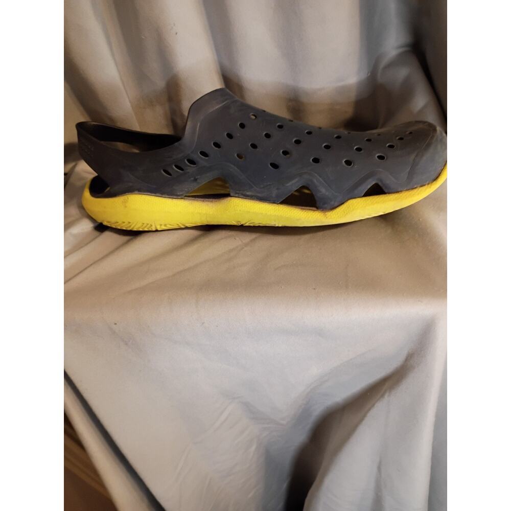 Crocs Men's Swiftwater Wave Sandals Black Yellow Sz 9 Iconic Comfort Waterproof - Picture 5 of 11